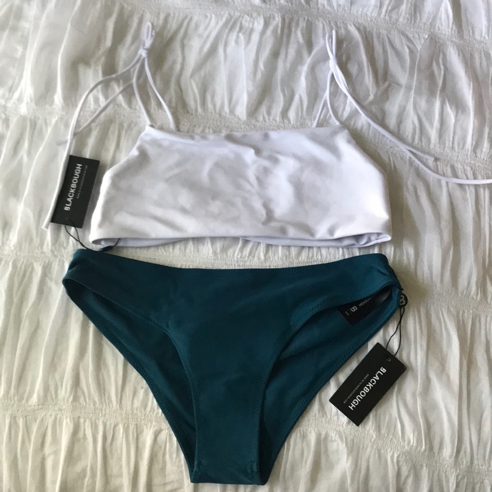 Blackbough Bikini, Small Top Medium Bottom